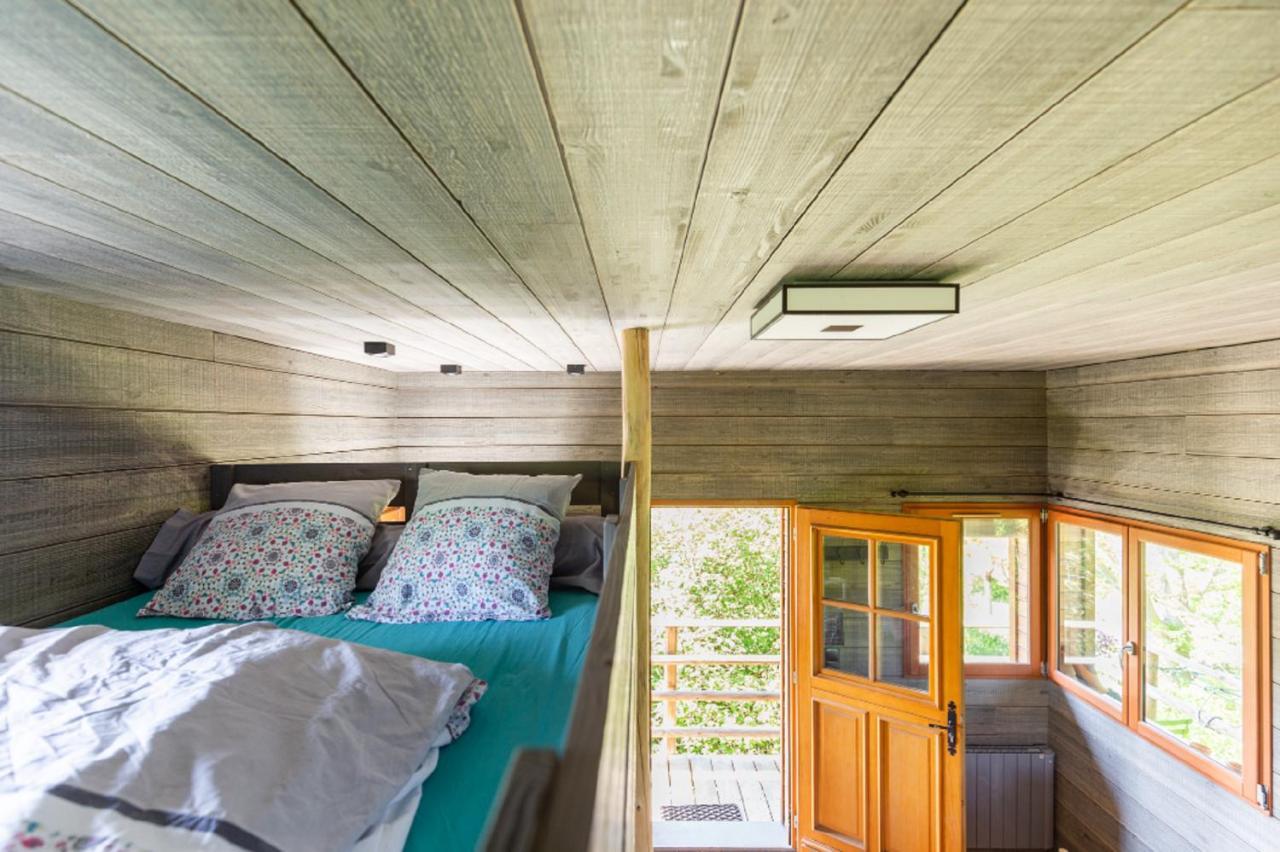 Cabane Perchee Vert  Exteriör bild